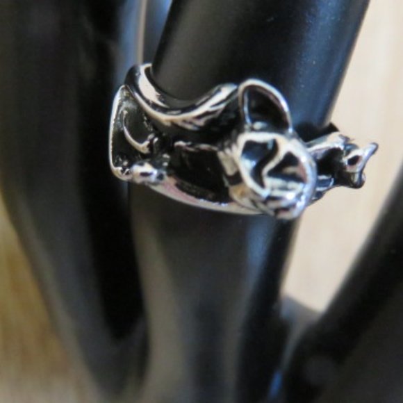 Egyptian Oriental Style Curled CAT Ring Silver Tone Alloy Size 6.5 (F10) - Picture 4 of 4